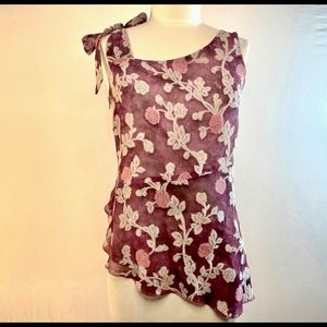 Vintage Anna Sui a symmetrical sleeveless blouse